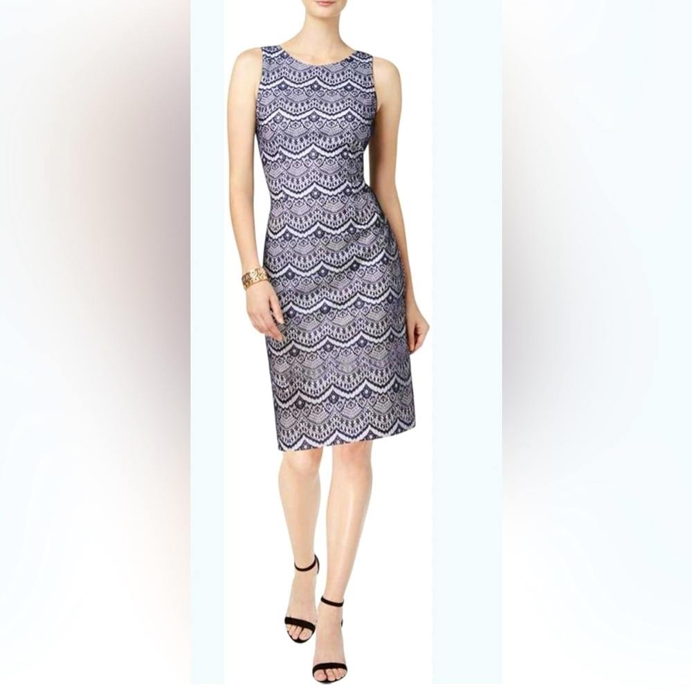 Jessica Simpson‎ Women's Bonded Lace Dress
Size 10